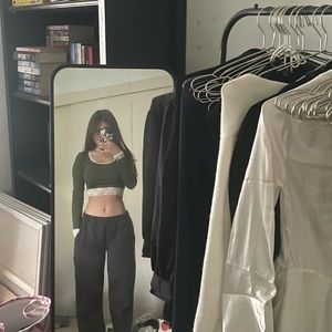 long sleeved w lace edges